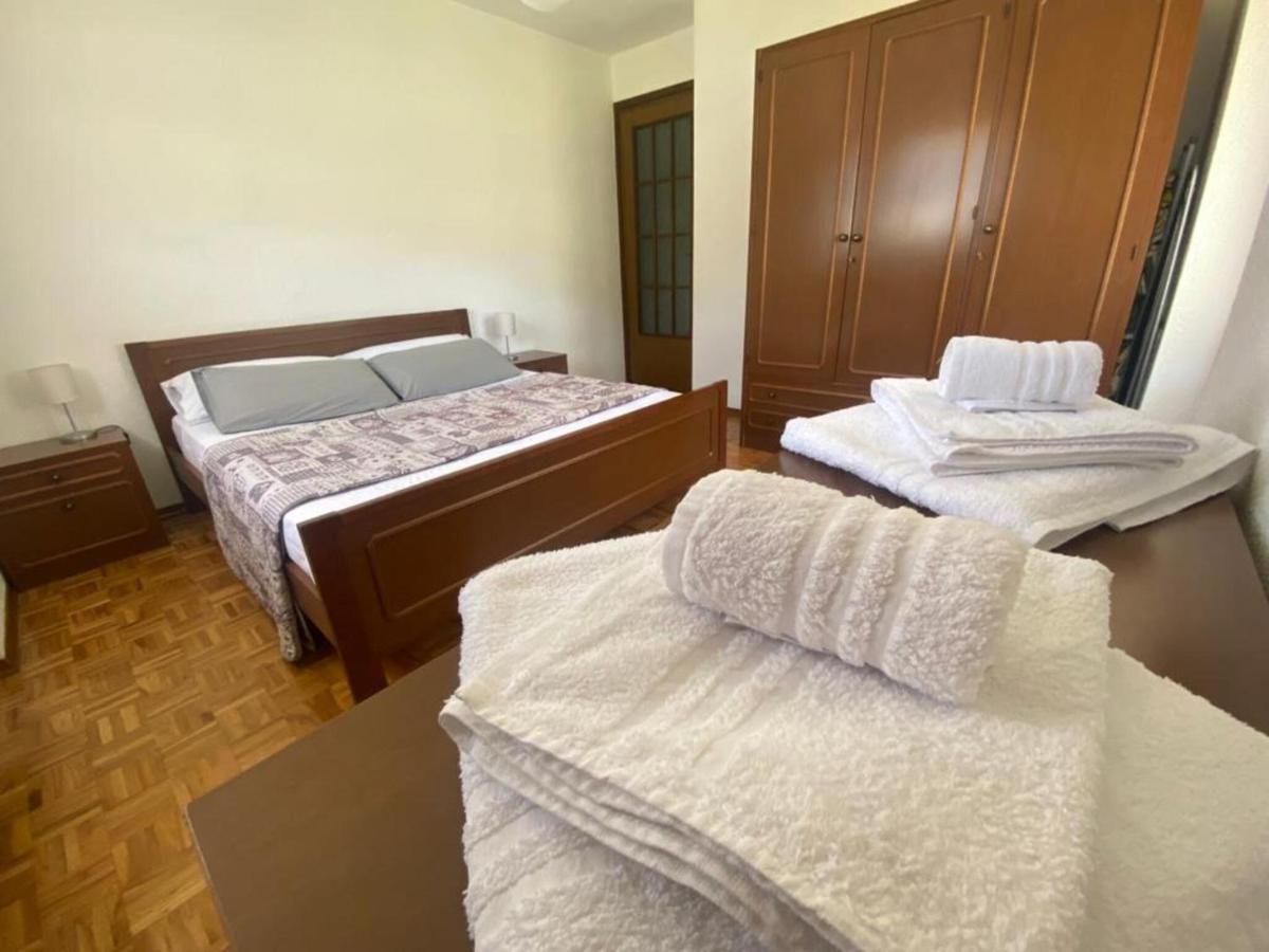 Maison Le Cre Appartamento 4 อินทรอด ภายนอก รูปภาพ